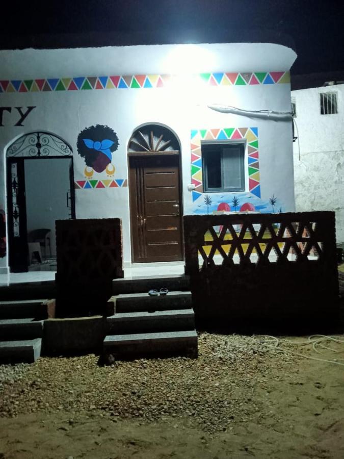 Onaty Narty Guest House Aswan Exterior foto