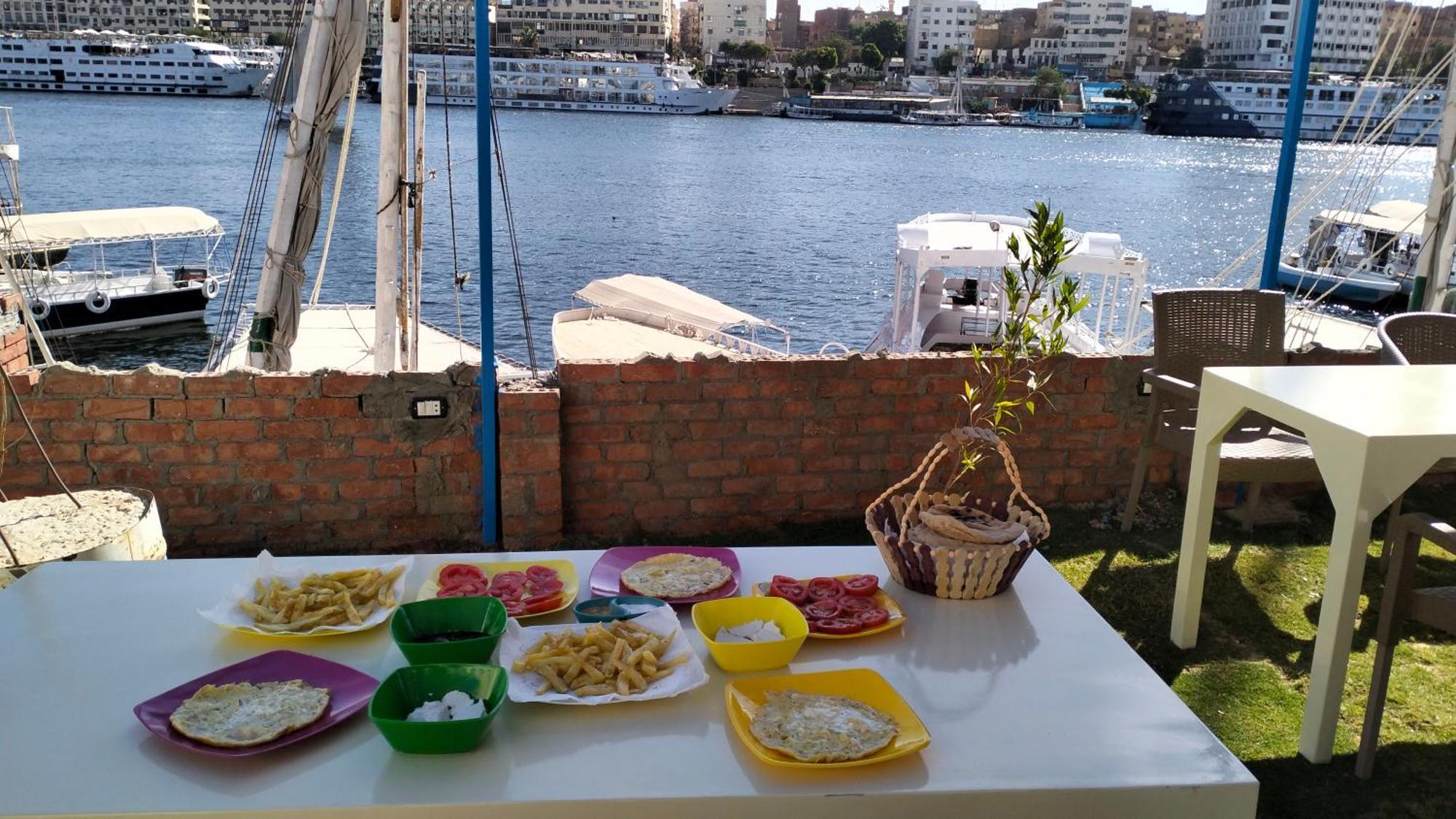 Onaty Narty Guest House Aswan Exterior foto